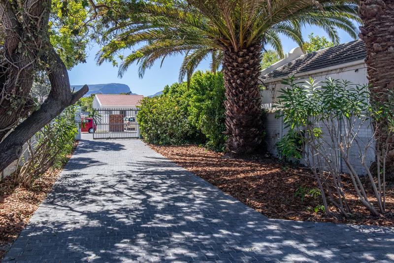 4 Bedroom Property for Sale in Tokai Western Cape